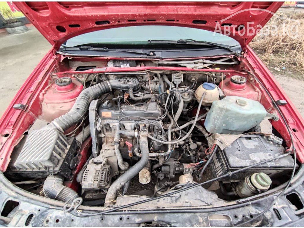 Volkswagen Passat 1993 года за 130 000 сом