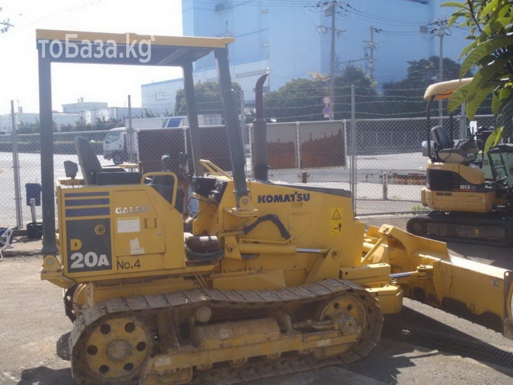 Бульдозер Komatsu D20A-8