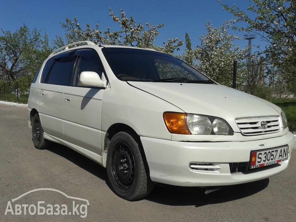 Toyota Ipsum 2000 года за ~1 982 700 тг