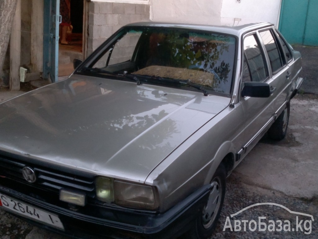 Volkswagen Passat 1986 года за 70 000 сом