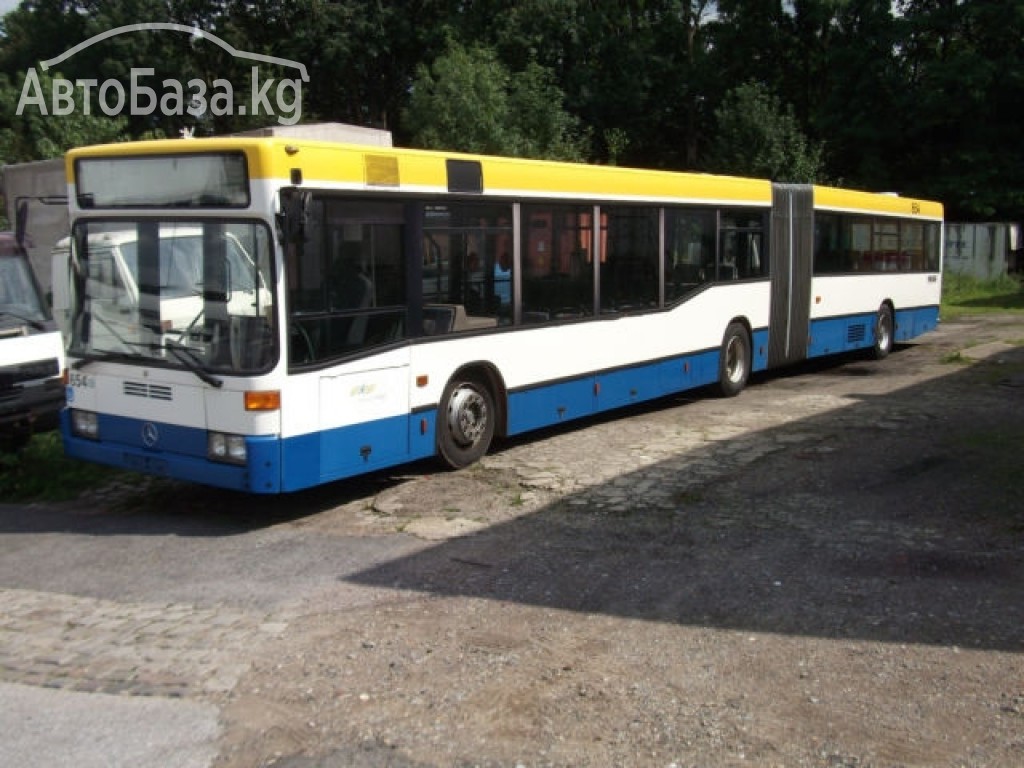 Mercedes-Benz 0405 GN