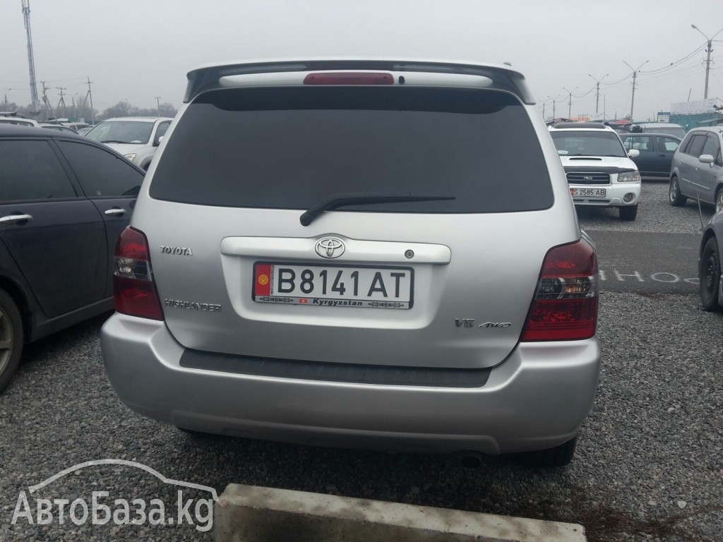 Toyota Highlander 2004 года за ~905 200 сом