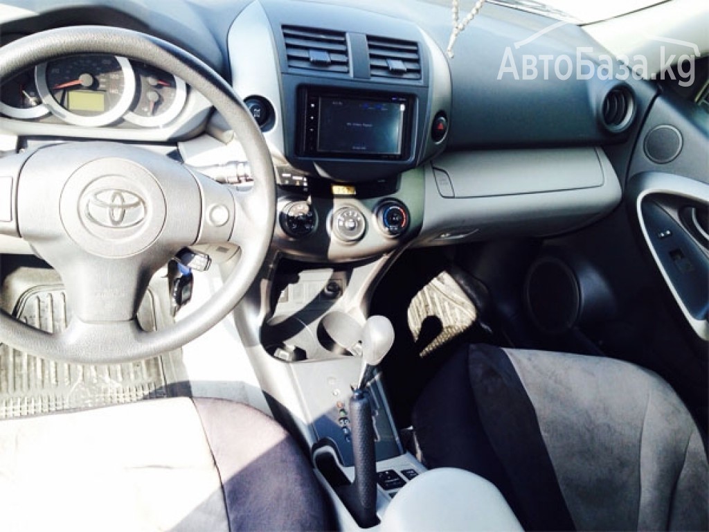 Toyota RAV4 2012 года за ~1 367 600 сом