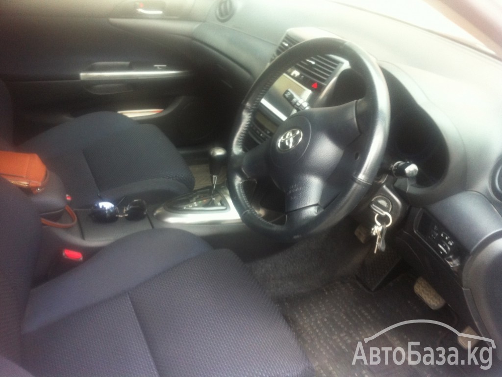 Toyota Caldina 2004 года за ~420 200 сом