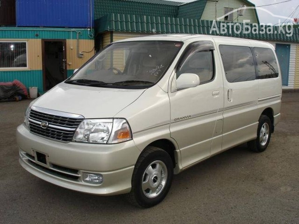 Toyota Granvia 2000 года за ~603 500 сом