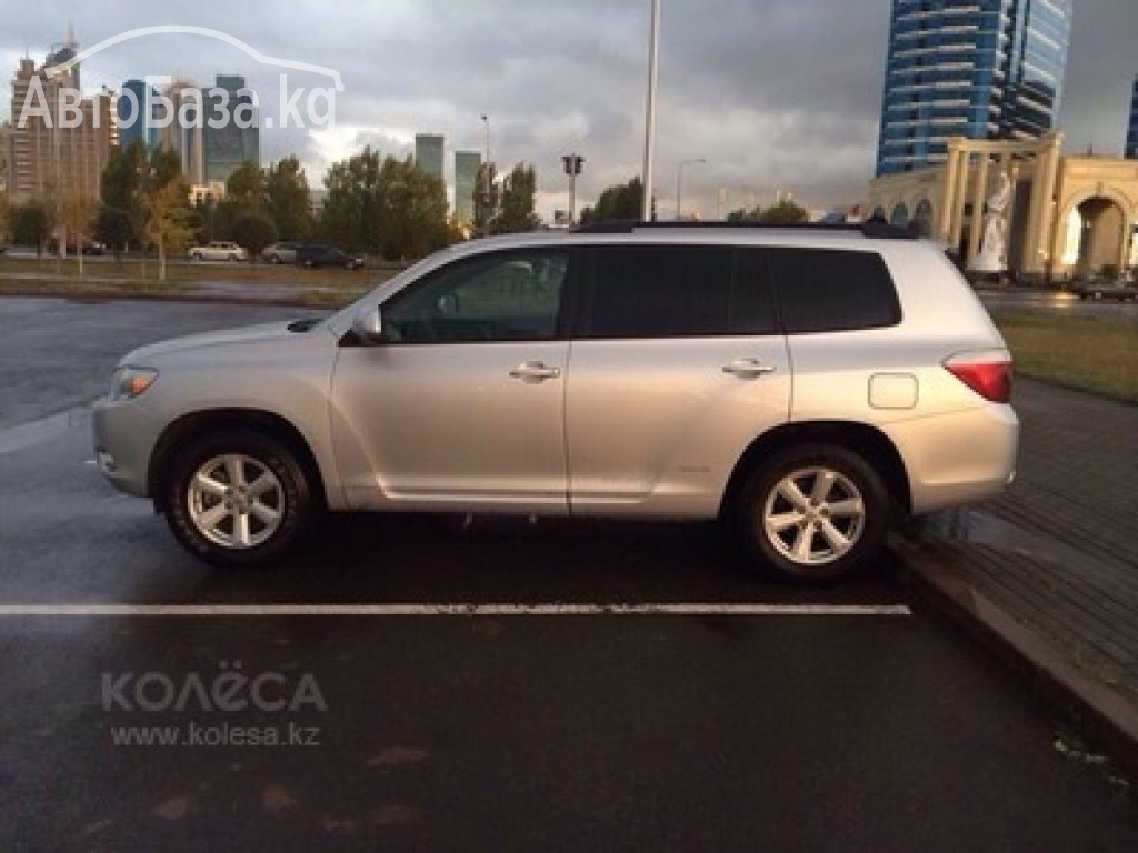 Toyota Highlander 2010 года за ~2 035 400 сом