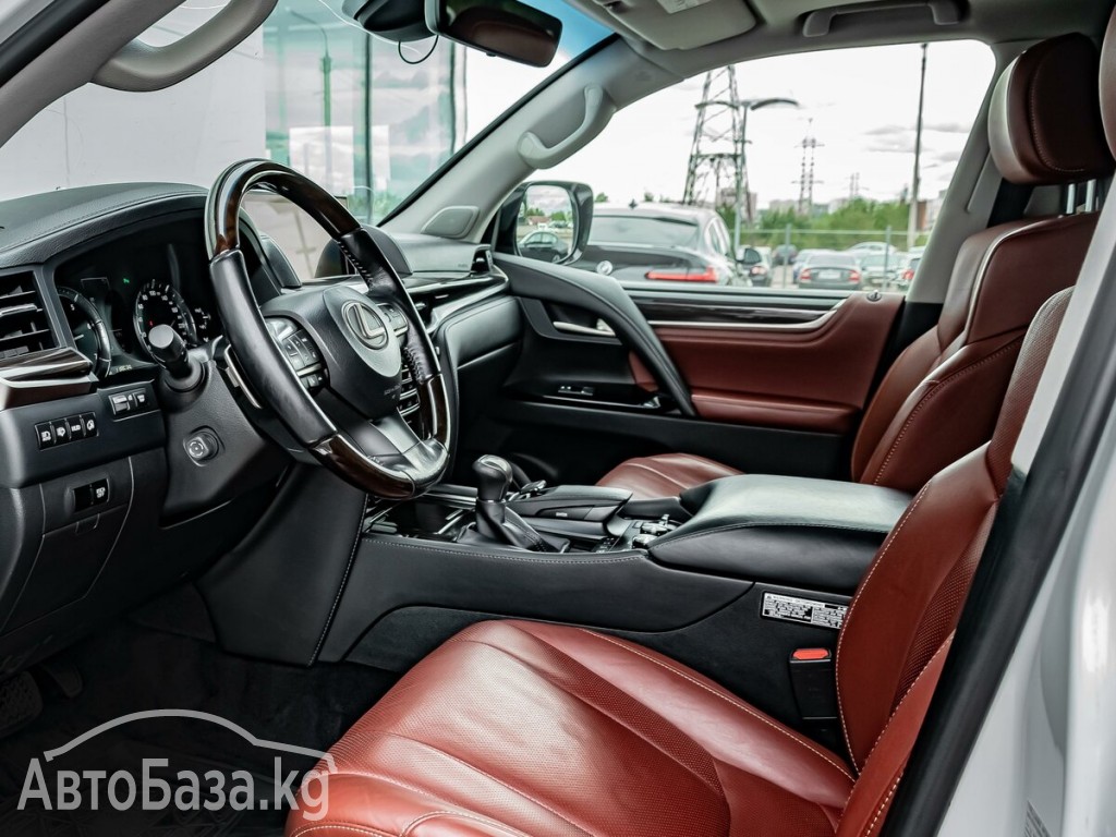 Lexus LX 2016 года за ~6 814 200 сом