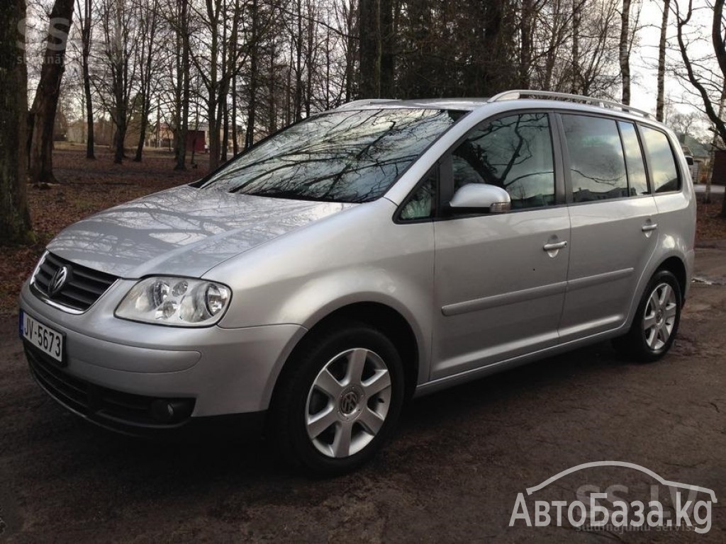 Volkswagen Touran 2005 года за ~689 700 сом