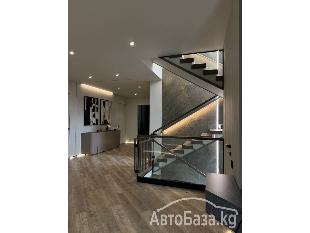 Изготовление лестниц в современном стиле!