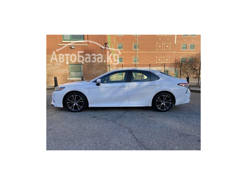 Urgent sale of Toyota Camry 2018 model