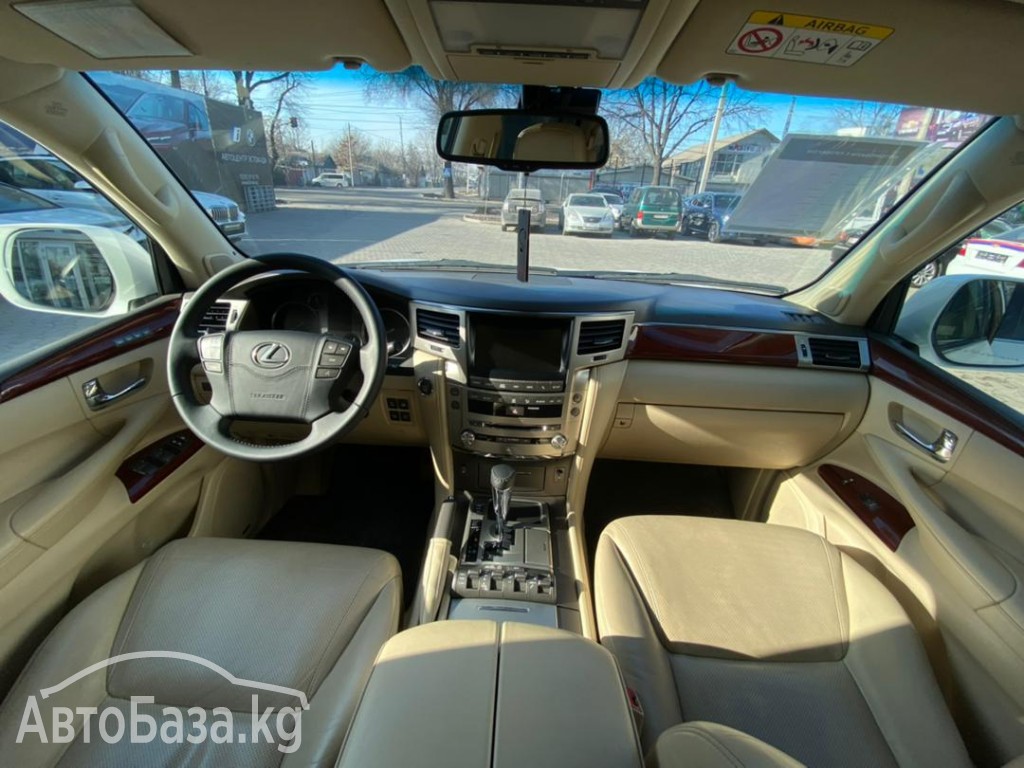 Lexus LX 2013 года за ~4 185 900 сом