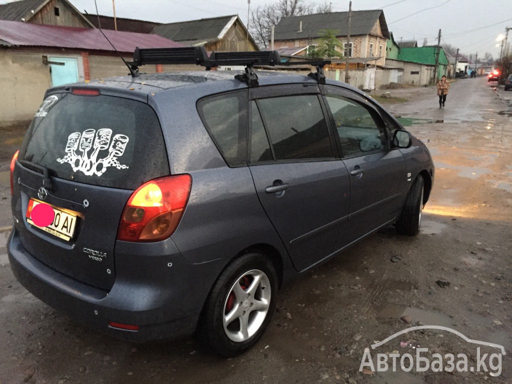 Toyota Corolla Verso 2002 года за ~577 600 сом