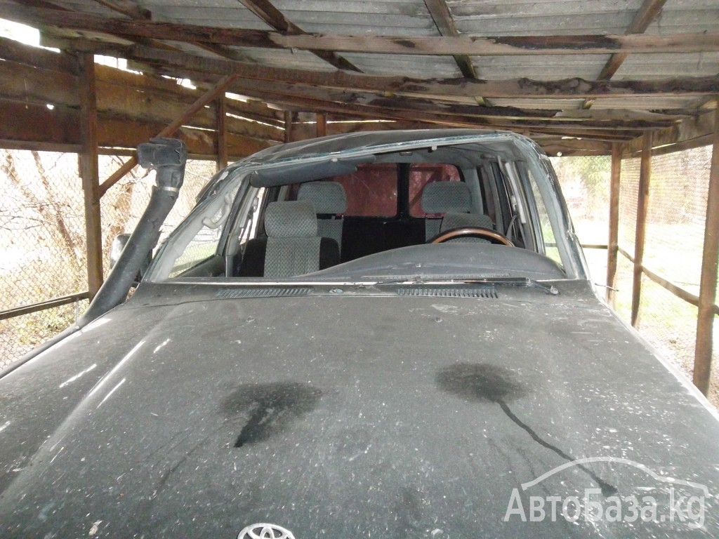 Toyota Land Cruiser 1993 года за ~398 300 сом