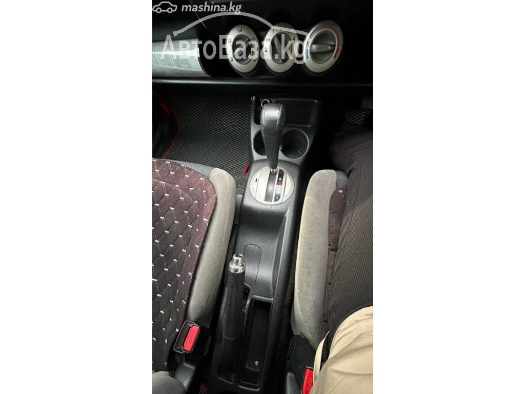 Honda Fit 2005 года за 520 000 сом