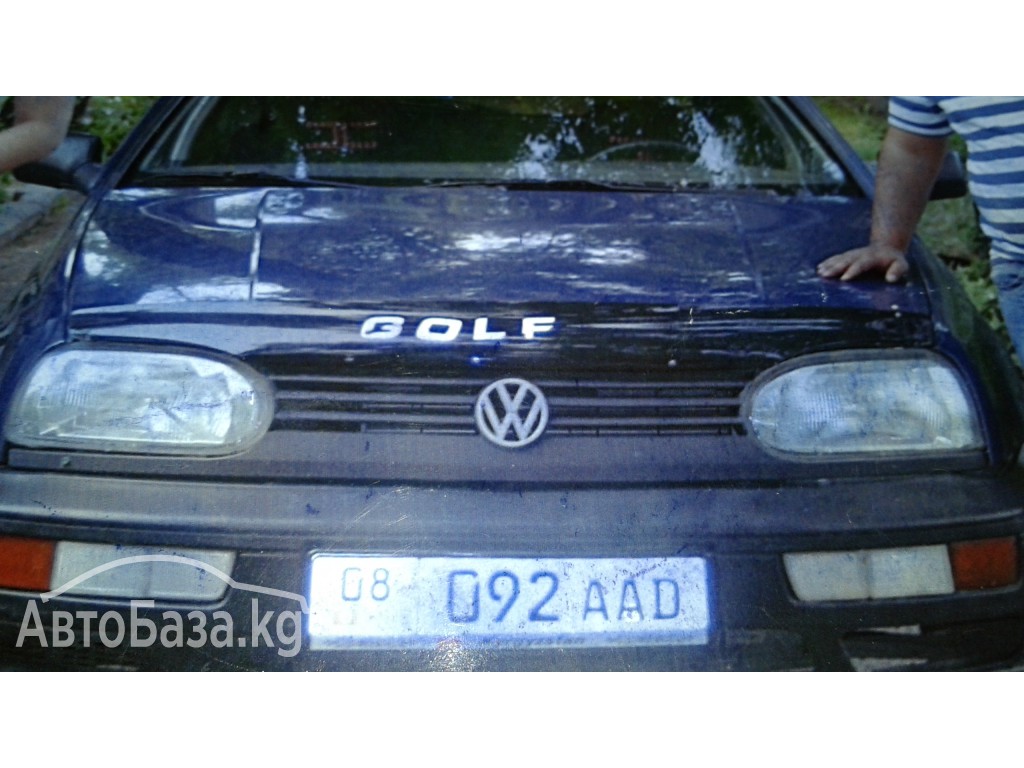 Volkswagen Golf 1992 года за 160 000 сом