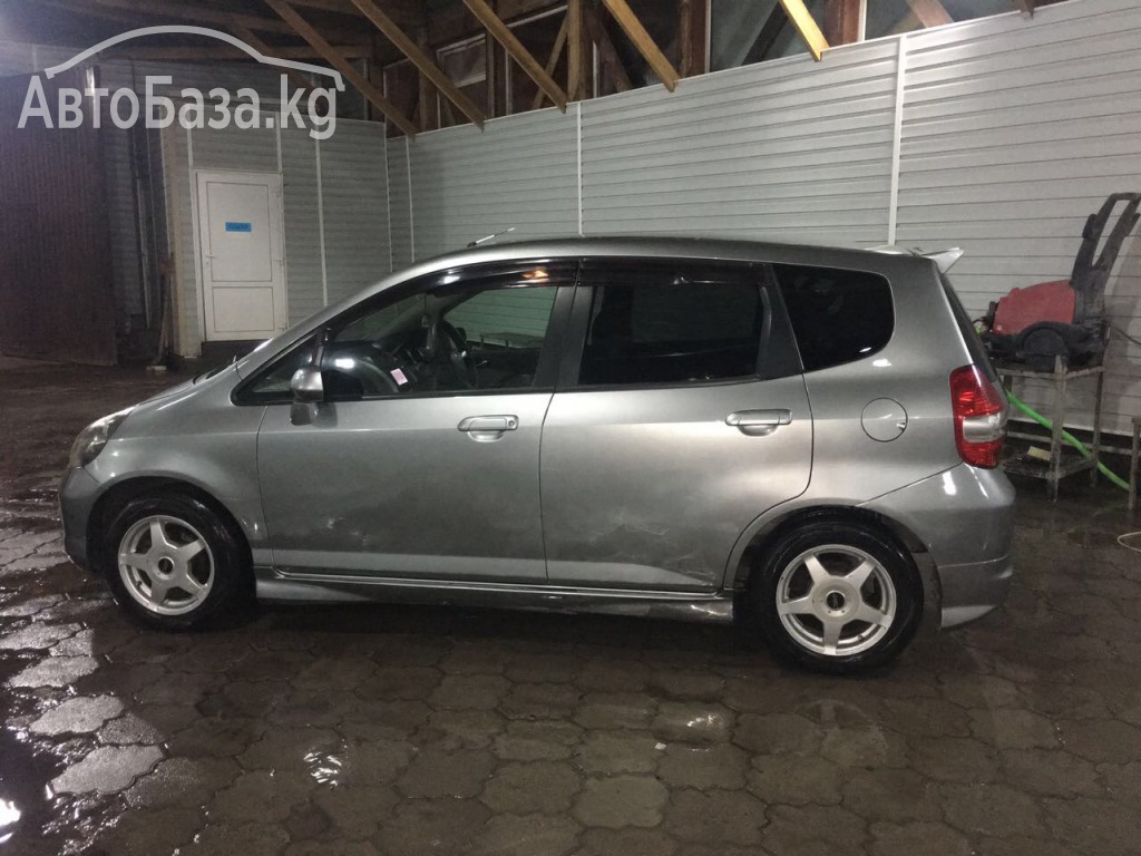 Honda Fit 2003 года за 550 сом