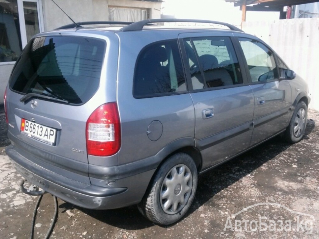 Opel Zafira 2003 года за ~500 000 руб.