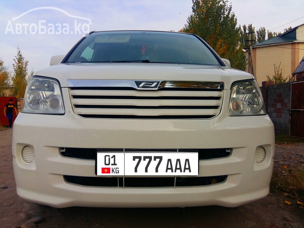 Toyota Noah 2003 года за ~396 600 сом