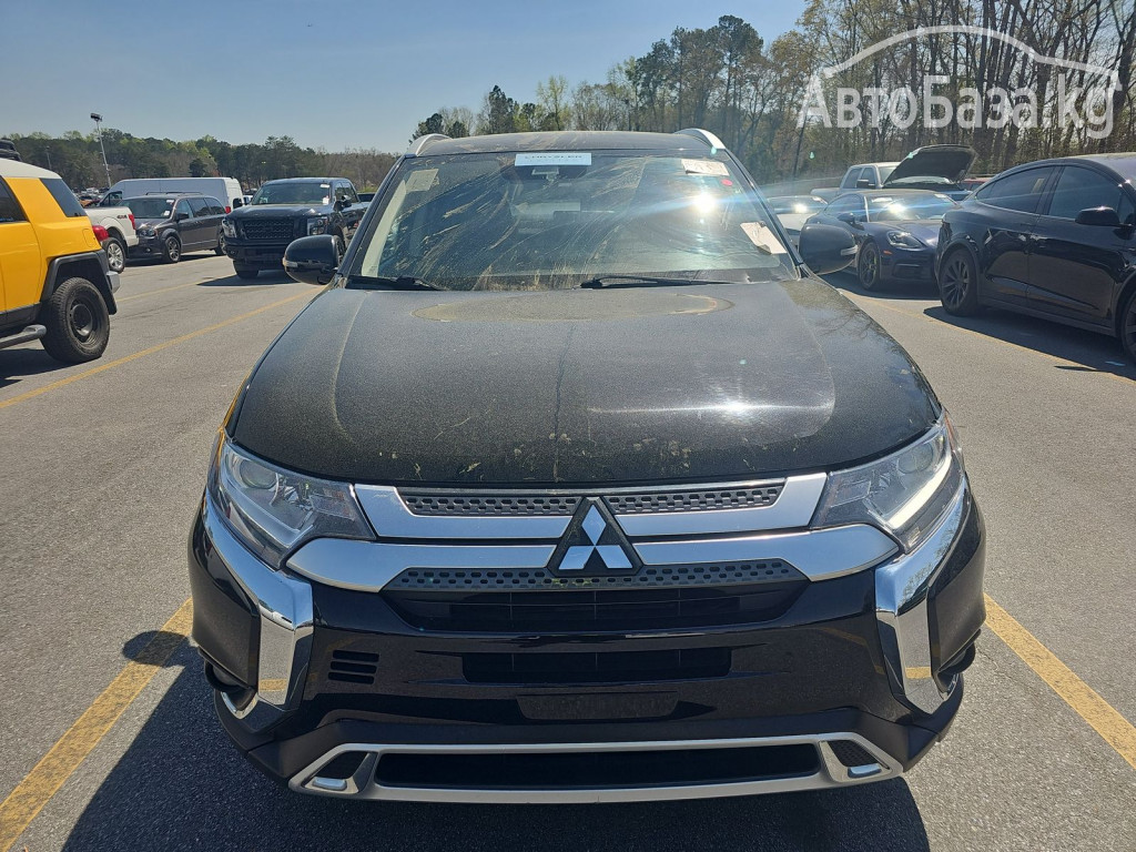 Mitsubishi Outlander 2017 года за 1 900 000 сом