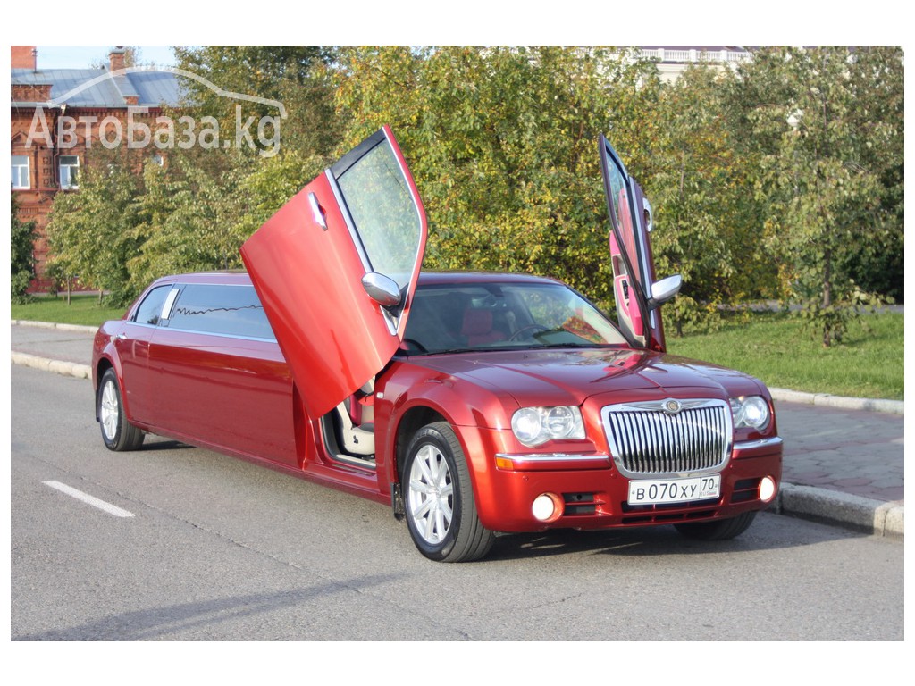 Chrysler 300C 2008 года за ~3 066 900 сом