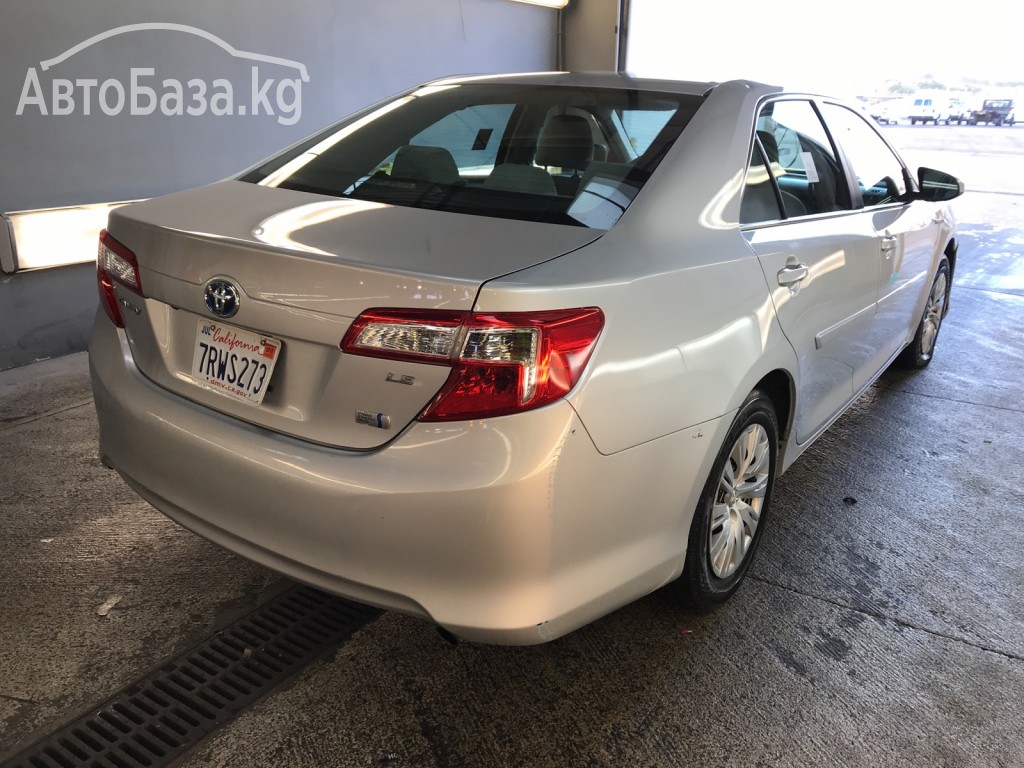 Toyota Camry 2014 года за ~921 100 сом