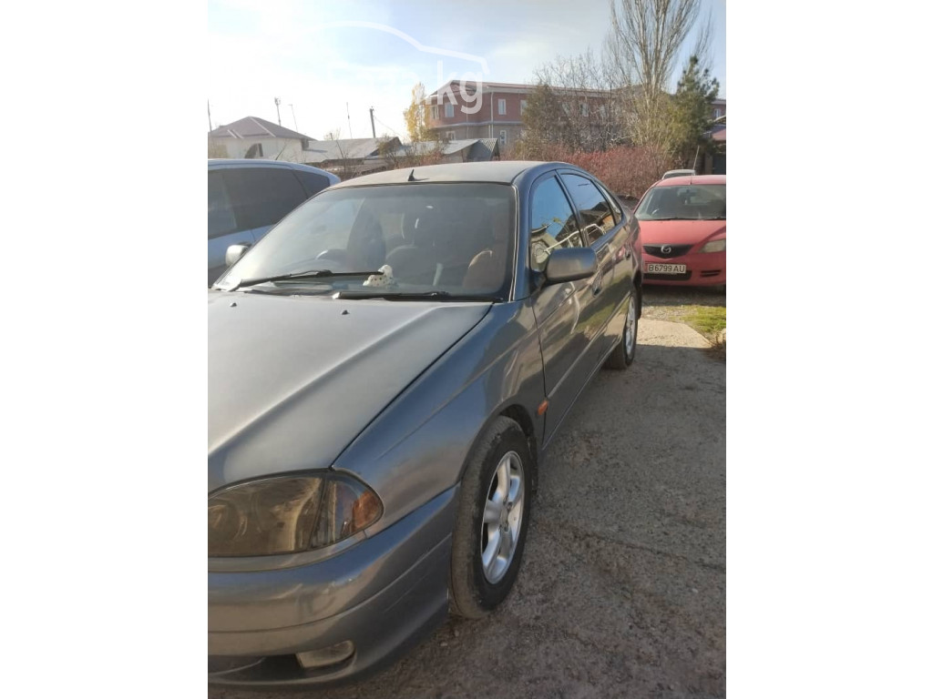 Toyota Avensis 2001 года за 360 000 сом