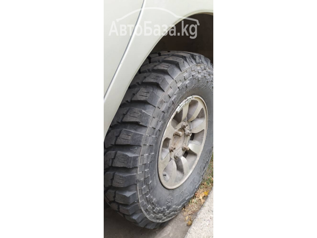 Грязевые б/у шины Maxxis Trepador 240/80/15