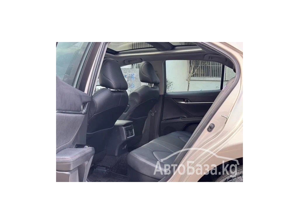 Toyota Camry 2017 года за 2 480 000 сом