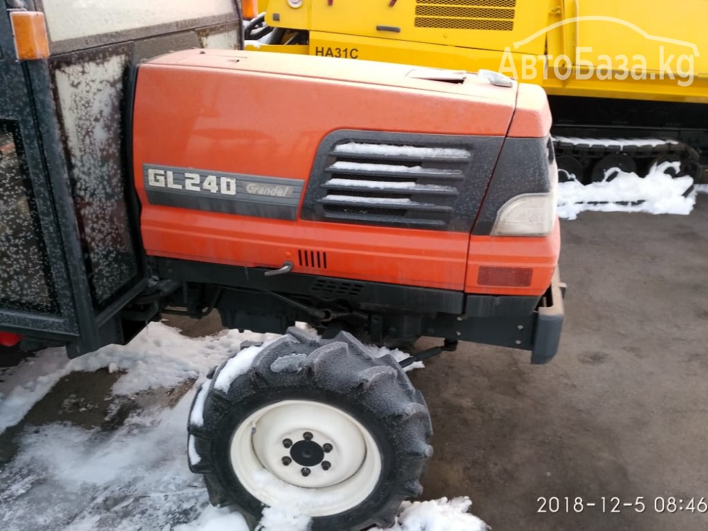 Трактор Kubota Трактор Kubota GL240 с культиватором