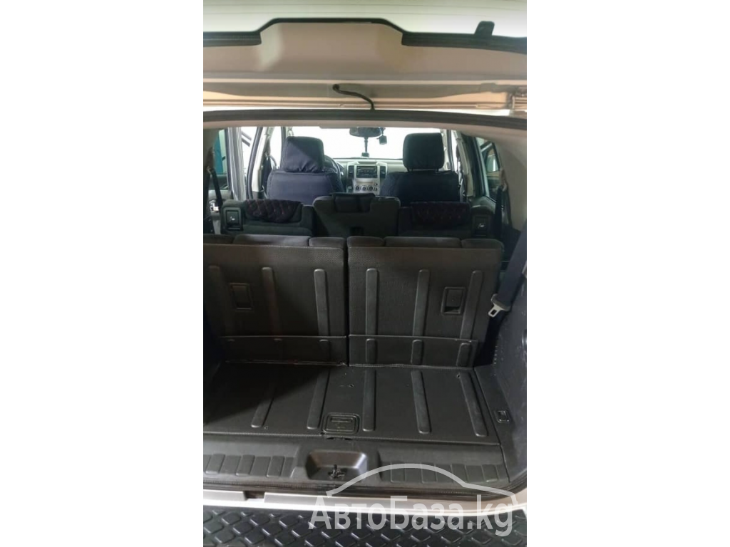 Nissan Pathfinder 2005 года за ~935 000 руб.