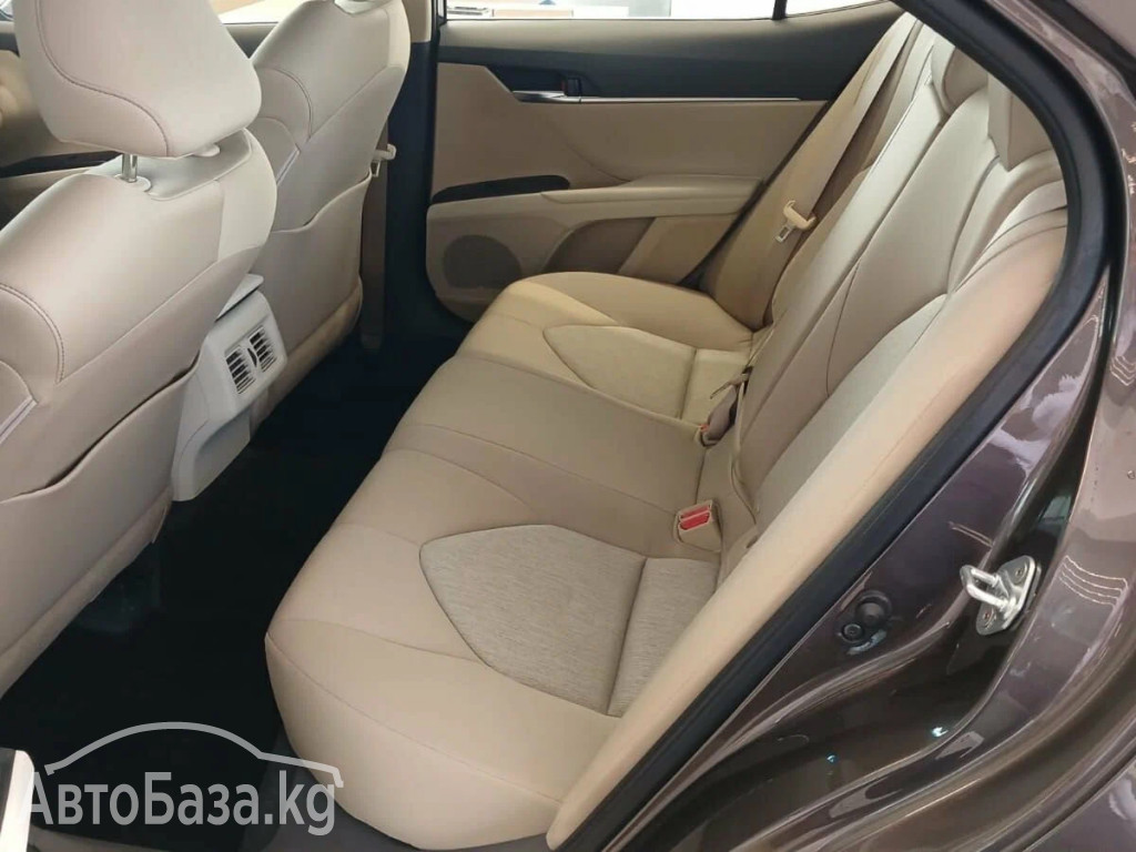 Toyota Camry 2017 года за 2 360 000 сом