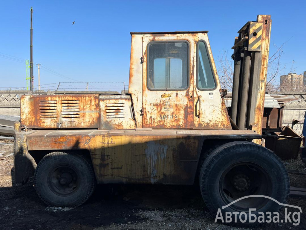 Погрузчик Львовсельмаш Погрузчик