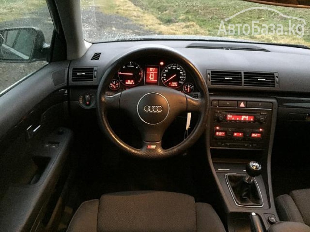 Audi A4 2004 года за 4 400$