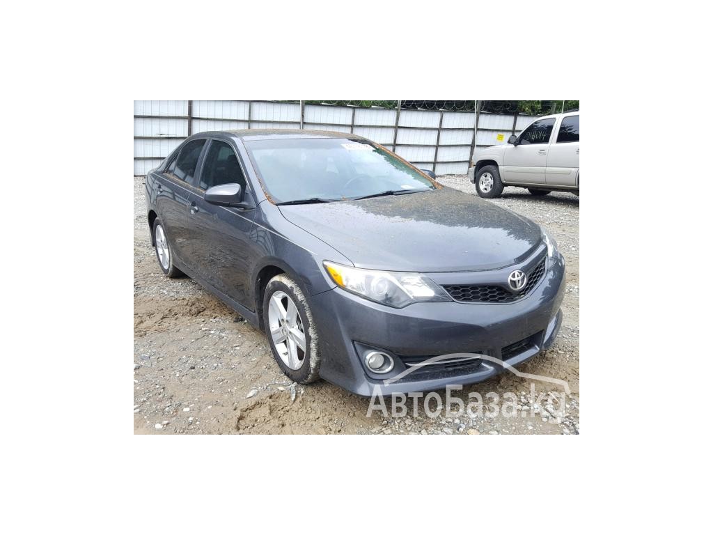 Toyota Camry 2012 года за ~647 100 сом