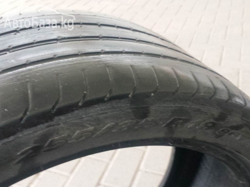 275/30R19-20% износа Лето в хорошем сост ! одно колесо !
235/35/R19- 40% и