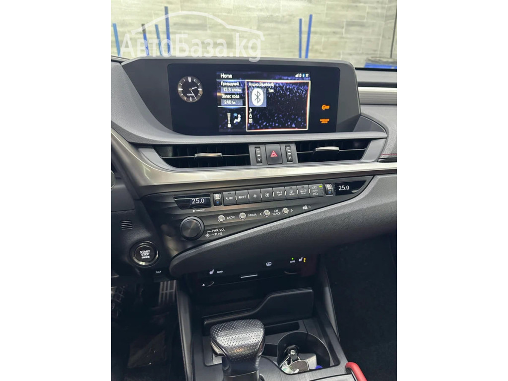 Lexus ES 2017 года за ~3 298 300 сом