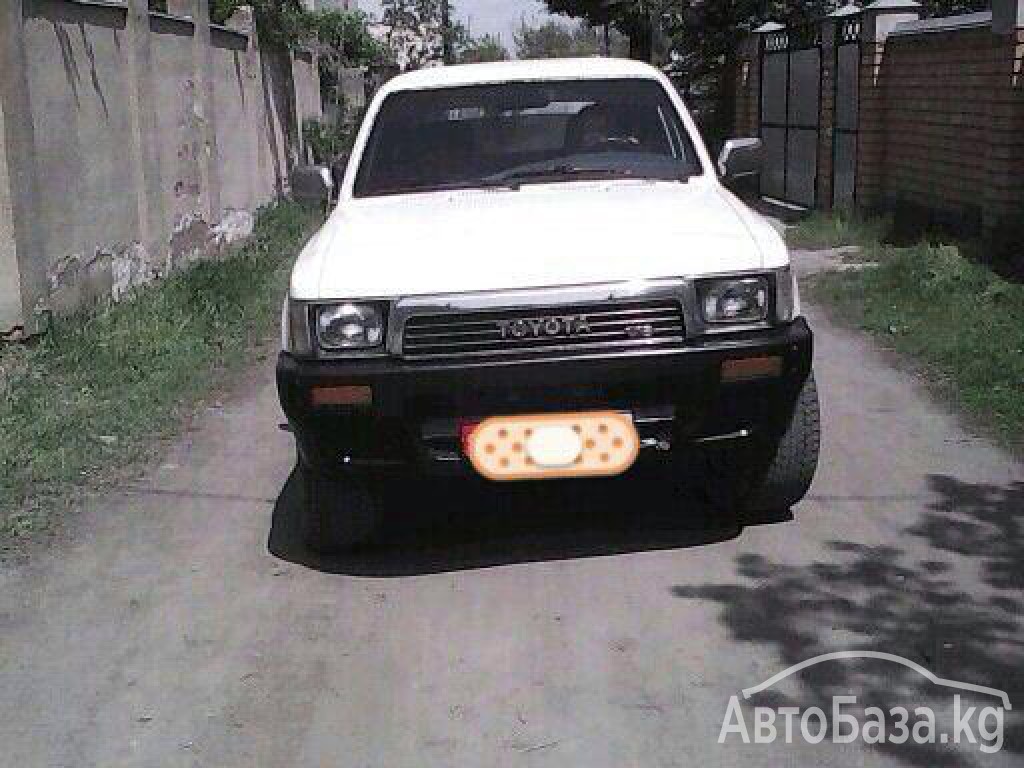 Toyota 4Runner 1994 года за ~296 700 сом