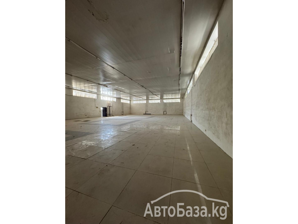 Продаю! коммерческое здание, на центр. улице города район рынка "Дордой" 