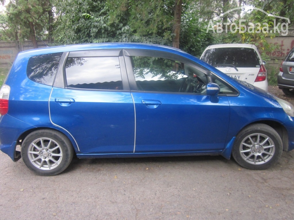 Honda Fit 2004 года за ~294 200 сом