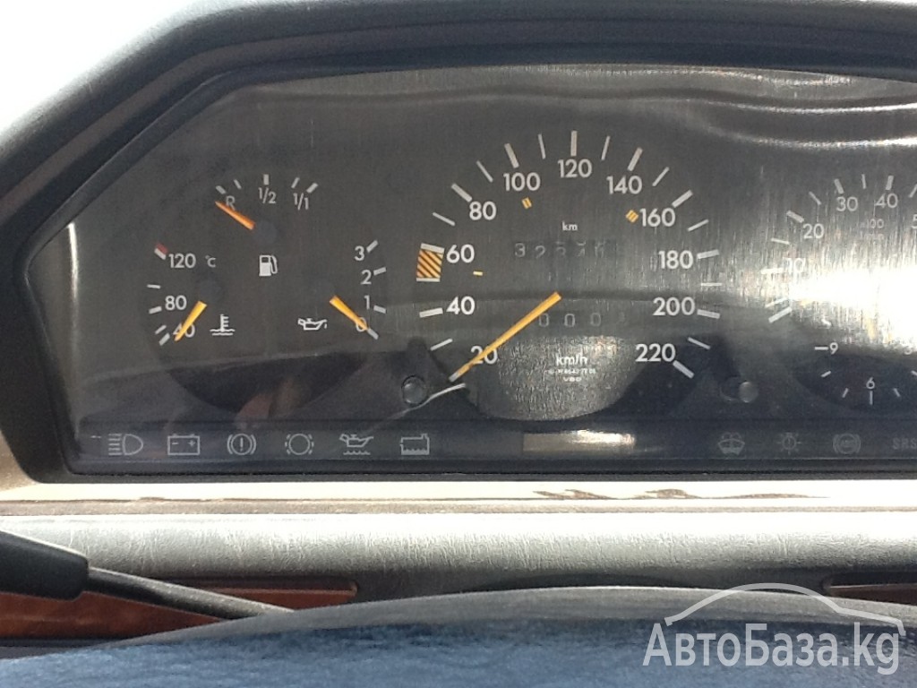 Mercedes-Benz E-Класс 1991 года за ~381 900 руб.