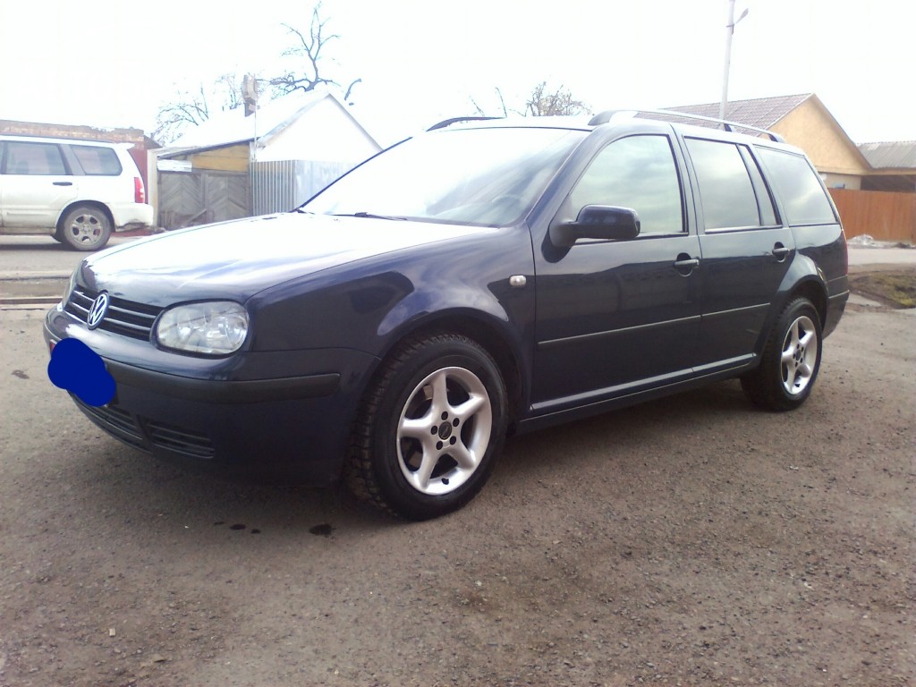 Volkswagen Golf 2000 года за 4 500$