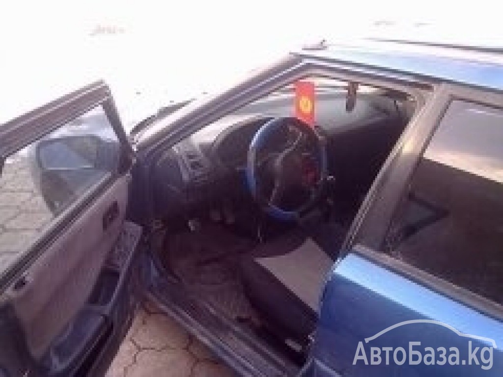 Mazda 323 1992 года за ~155 200 сом