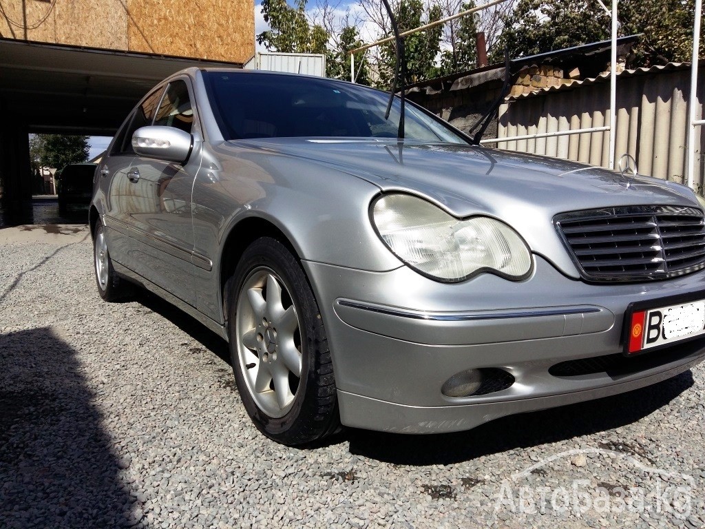 Mercedes-Benz C-Класс 2004 года за ~847 500 сом