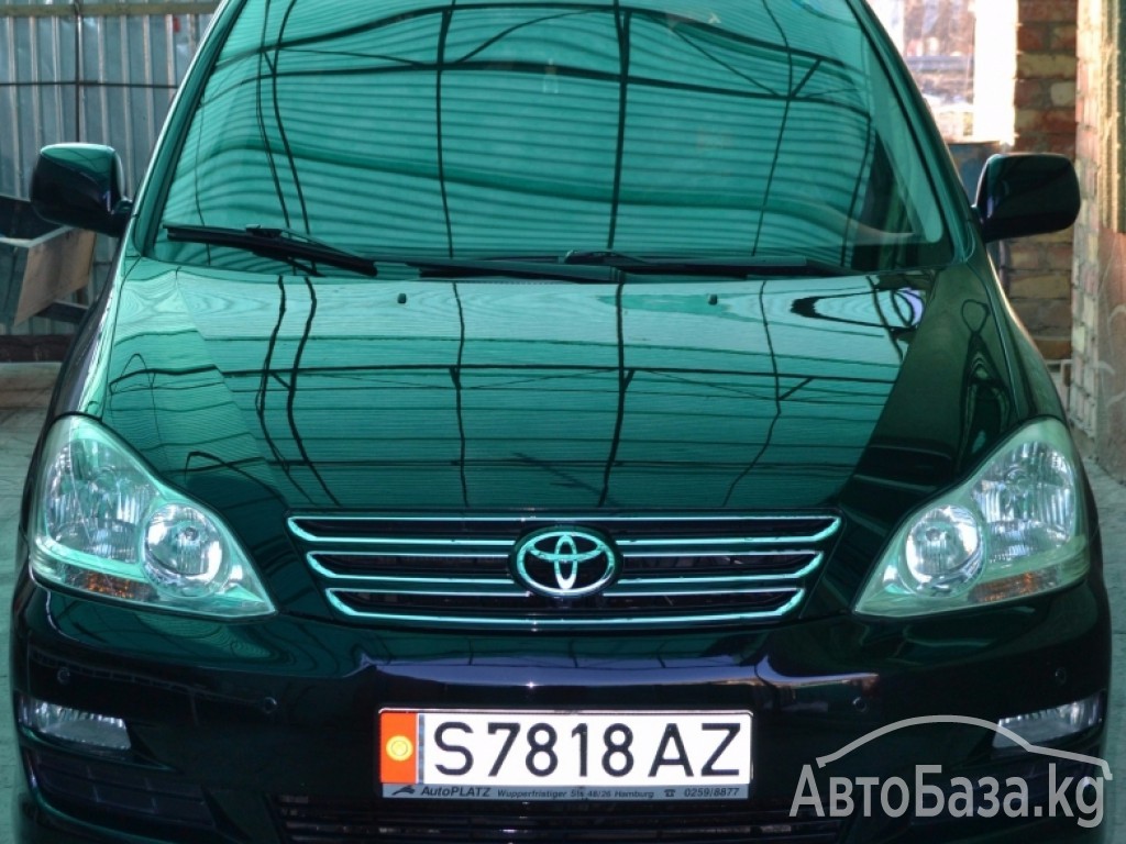 Toyota Avensis Verso 2004 года за ~862 100 сом