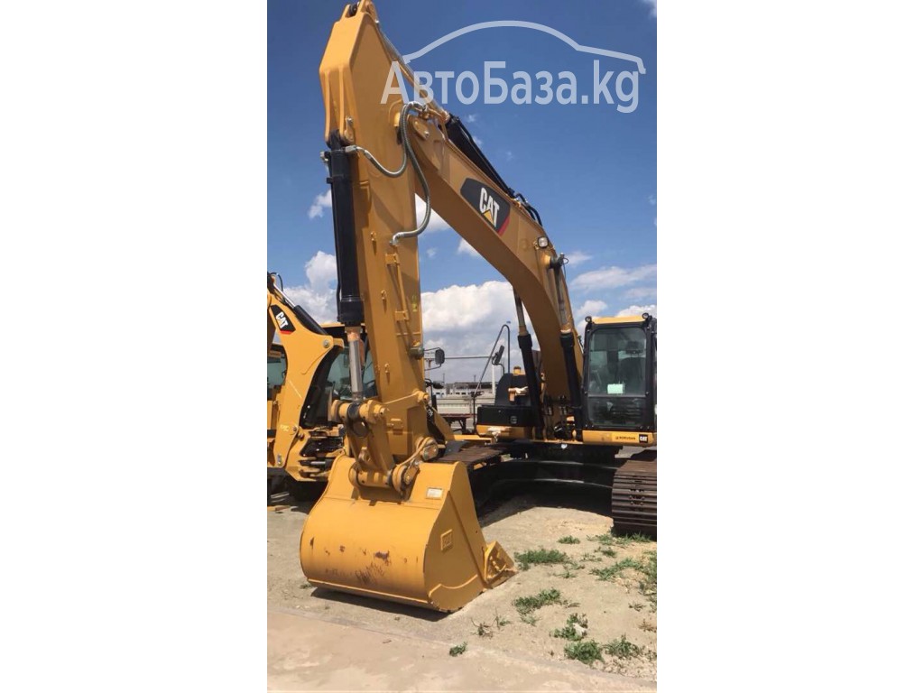 Экскаватор Caterpillar 326 D2/D2L