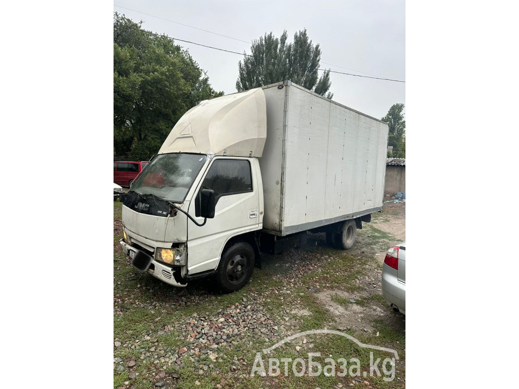 Фургон JMC 1051