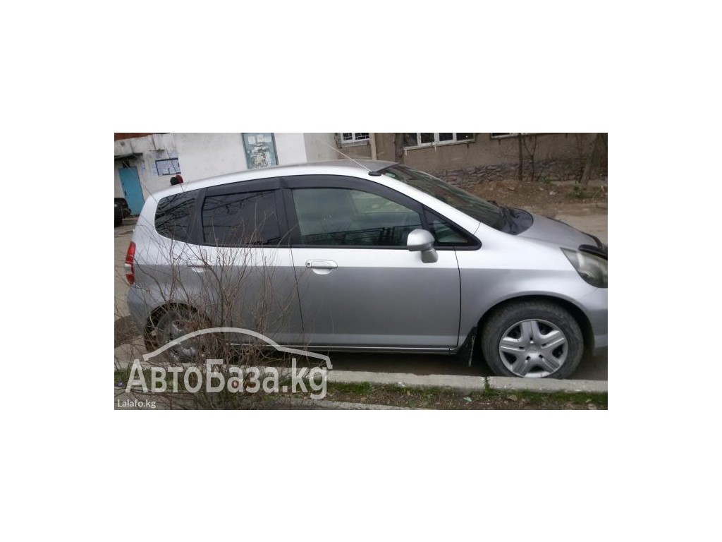 Honda Fit 2002 года за ~280 800 сом