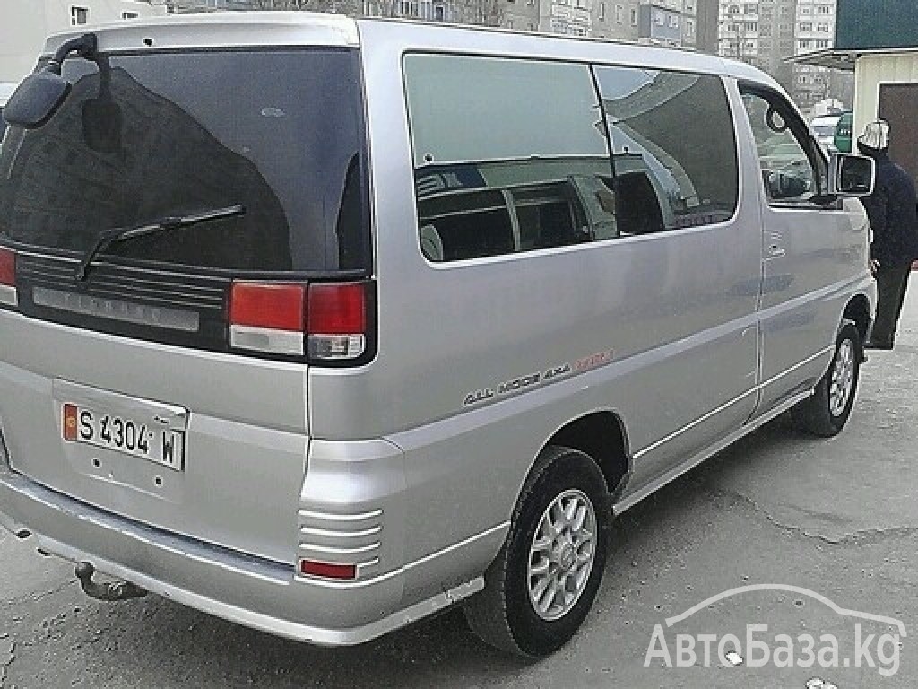 Nissan Elgrand 2000 года за ~258 600 сом