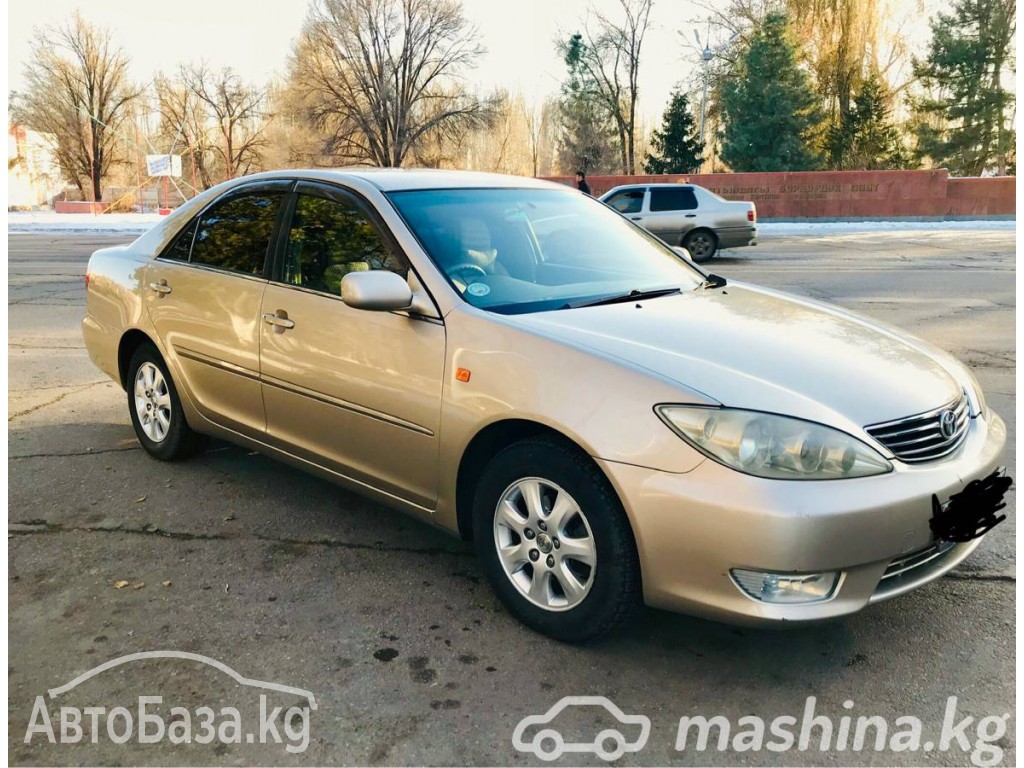 Toyota Camry 2005 года за ~695 000 сом