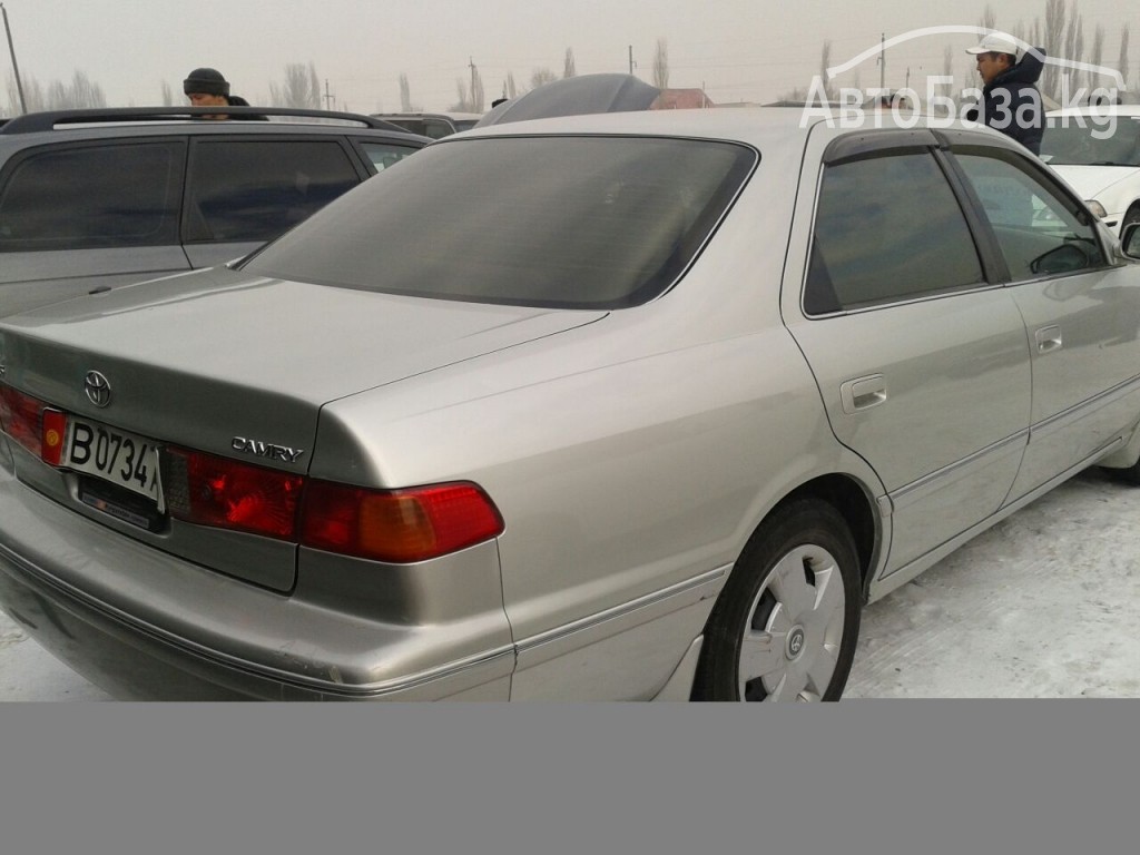 Toyota Camry 2001 года за ~388 000 сом